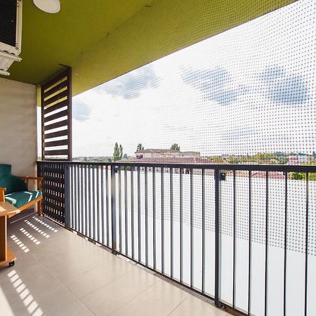Elegant & Spacious - Central Apartment Oradea Exterior foto